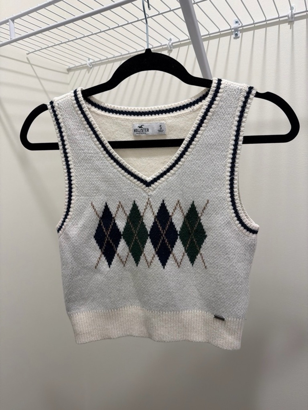 Hollister Cream Argyle Knit Tank with Navy & Green Diamonds